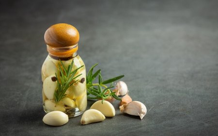 Weight Loss with Garlic Shots: 5 Reasons Why ‘Lehsun ka Pani’ is Effective to Shed Fat