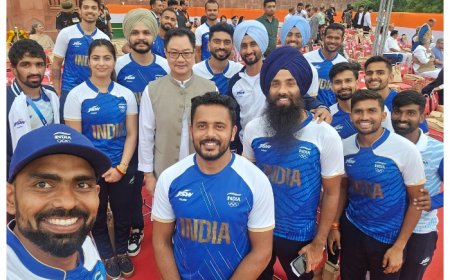 Watch: PM Narendra Modi Meets India’s Paris Olympics 2024 Contingent At His Residence