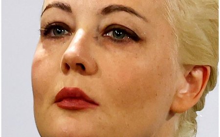 Putin Critic’s Widow Rejects Claim That Alexei Navalny Died From ‘Combination Of Diseases’