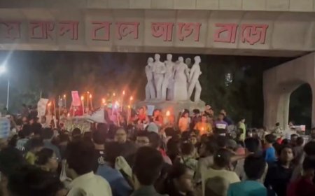 ‘Awaaz Tolo Nari’: Students of Dhaka University Raise Slogans for Justice in Kolkata Rape-Murder Case