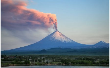 Shiveluch Volcano Erupts In Russia After 7.0 Magnitude Earthquake, Sends Ash 5 Miles High Into Sky