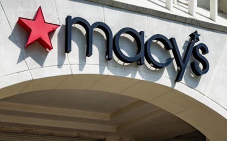 Macy's has a 'super durable' $560 Samsonite hardside suitcase for only $244, and shoppers think it's 'just perfect'