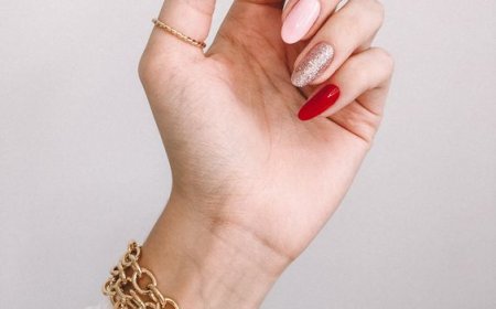 What is the Red Nail Theory? 5 Ways To Use This Trend to Boost Your Confidence