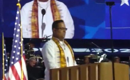 WATCH: Hindu Priest Rakesh Bhatt Opens DNC Day 3 With ‘Om Shanti’ Invoking Concept Of ‘Vasudhaiva Kutumbakam’