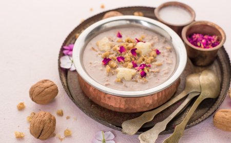 Krishna Janmashtami 2024: 5 Easy-to-Make Delectable Dessert Recipes to Celebrate the Auspicious Festival In Your Style!