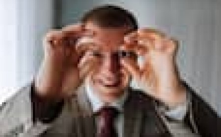 Are You Experiencing Unexplained Headaches? These 6 Signs May Hint at  Poor Eye Health