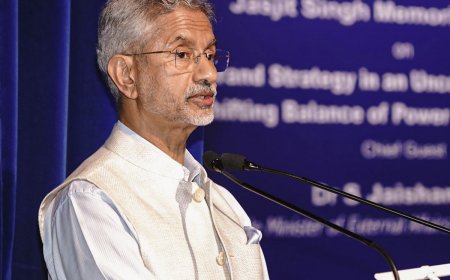 EAM Jaishankar Calls China A ‘Unique Problem,’ Points to Global Concerns