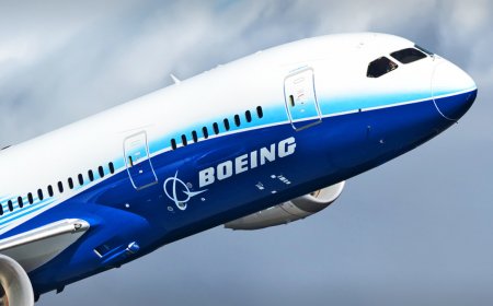 Analyst overhauls Boeing stock price target as cash issues persist