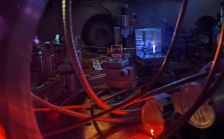 A nuclear clock prototype hints at ultraprecise timekeeping 