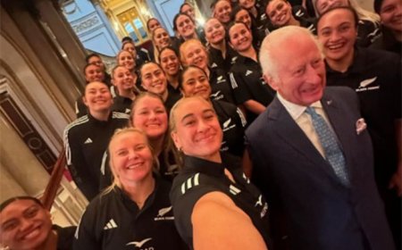 King Charles shares warm hug with New Zealand Women’s Rugby Team