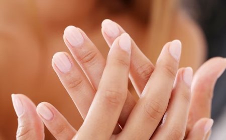 What is nail psoriasis? 5 unusual symptoms that demand attention