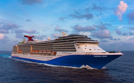 Carnival Cruise Line pushes back on 'Titanic Iceberg' event