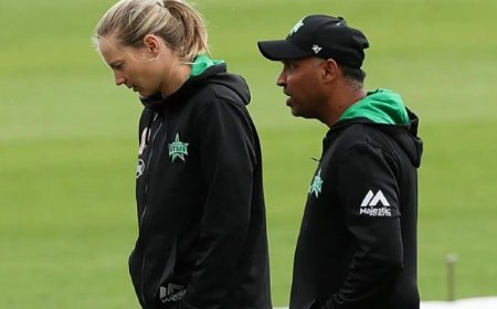 Coach banned for 20 years, tried to have relationship with female cricketer