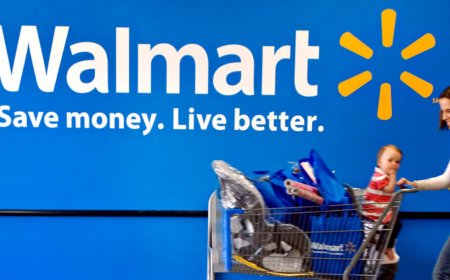 Walmart is selling a bestselling $300 office chair for only $99, and shoppers call it 'incredibly supportive'