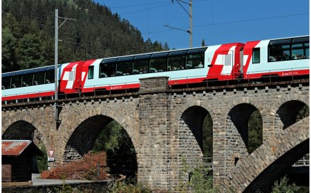 This train is world’s slowest express train that promises an unforgettable and unique journey
