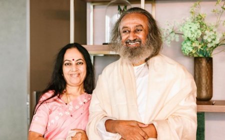 Meet Bhanumathi Narasimhan, sister of Sri Sri Ravishankar and a successful author; Know about her career, education and family background