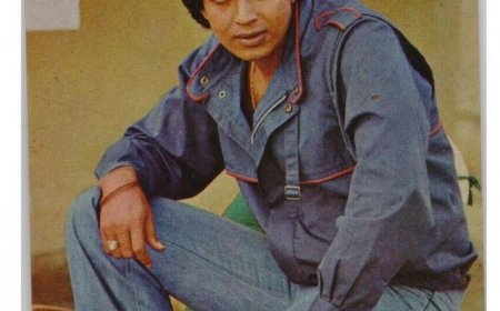 Meet actor whose first wife was from US, got divorced in 4 months, career changed after second marriage, gave 33 flop films in 5 years, still a superstar, he is…