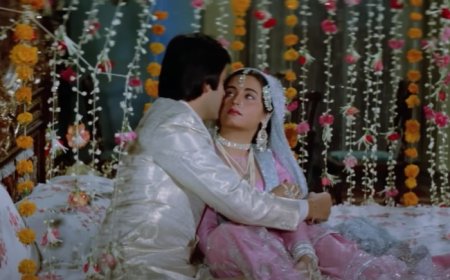 This film’s name was changed before release 34 cases were filed against film, still became blockbuster, lead actress was…
