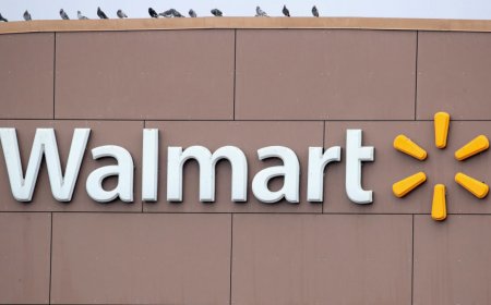 Walmart is selling a' functional' $150 hideaway desk for only $90, and buyers call it 'a huge space saver'