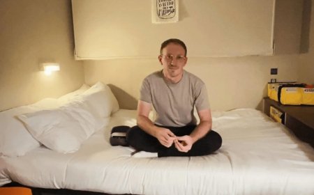 Royal Caribbean guitarist, YouTube star, shows off his crew cabin