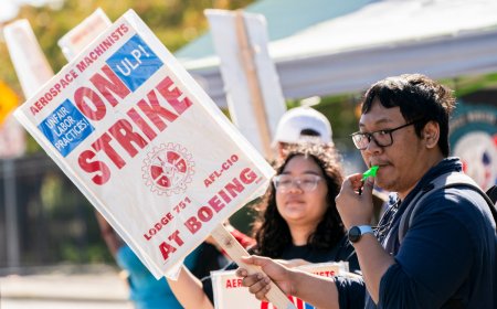 Boeing machinist strike is getting messier