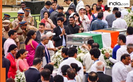 Ratan Tata dies latest updates: Final journey begins at 4PM, Mukesh Ambani and Nita Ambani pay last tributes to late industrialist
