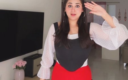Meet Kareena Kapoor’s lookalike, Asmita Gupta, the doppelganger everyone is talking about
